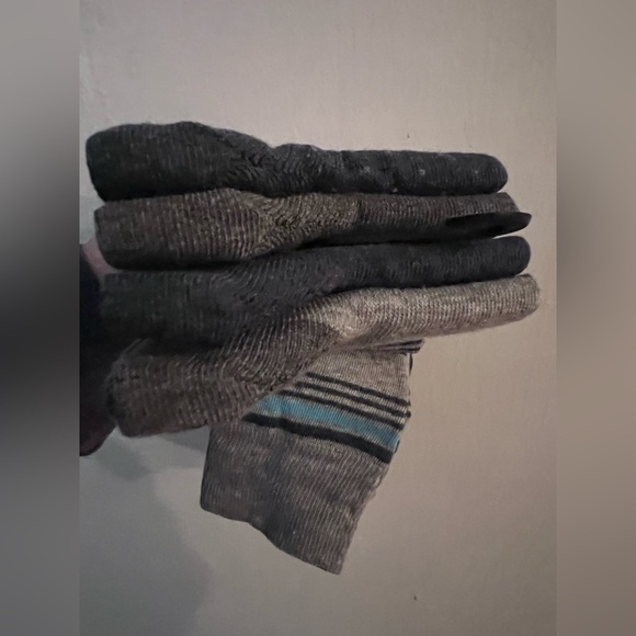 Calvin Klein Men's Logo Print Crew Socks 4-Pairs MSRP $29 - Picture 3 of 4